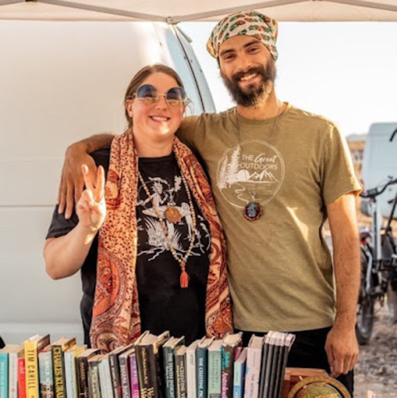 Meet your Posher, Erika - Picture 1 of 1